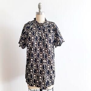 Ivy Jane Block and Flutter Top Size L 100% Cotton Black Grey Print Blouse Pleats